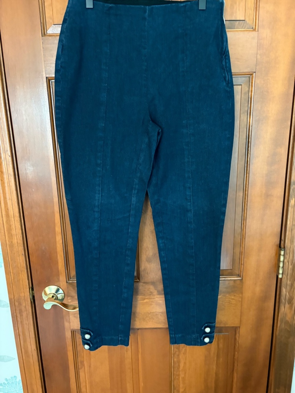 Ann Taylor Dark Blue Women’s stretch Skinny Jean with Pearl Button Cuff- size 10